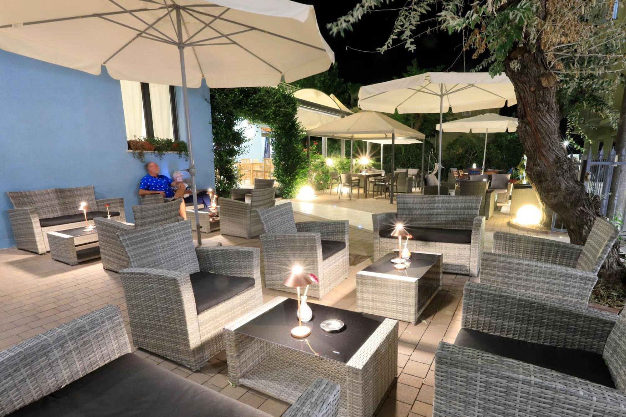 Art Hotel La Perla Bellaria-Igea Marina Esterno foto