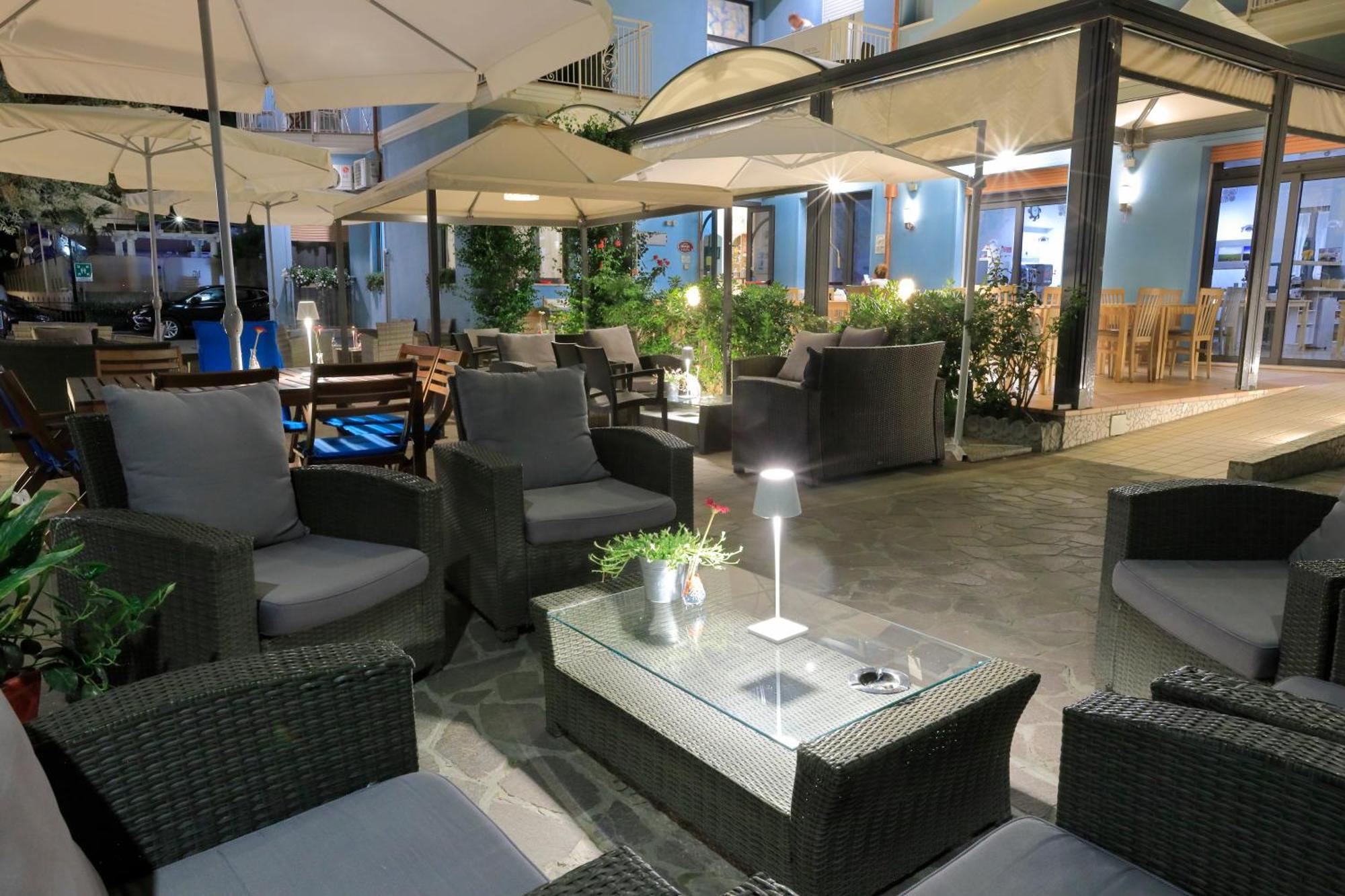 Art Hotel La Perla Bellaria-Igea Marina Esterno foto